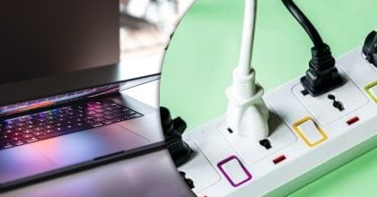 Лише "крадуть" електроенергію: ніколи не залишайте ці 3 пристрої в розетці