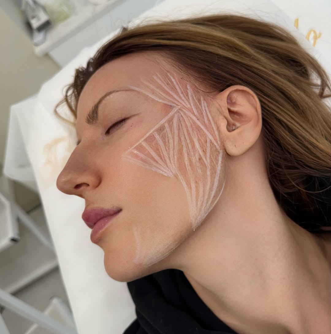 Леся Никитюк у косметолога Леся Никитюк у косметолога