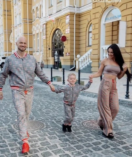 Влад Яма с семьей Влад Яма с семьей