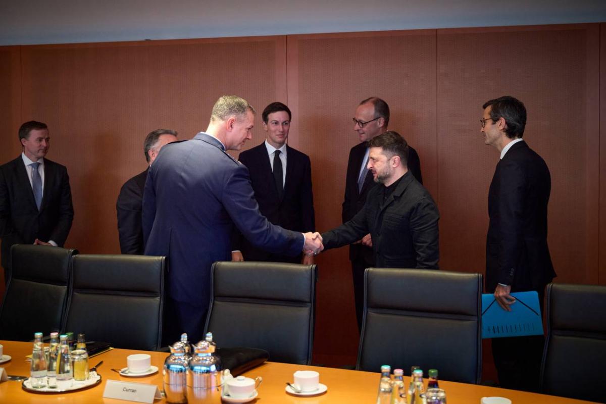 Переговори в Берліні Переговори в Берліні