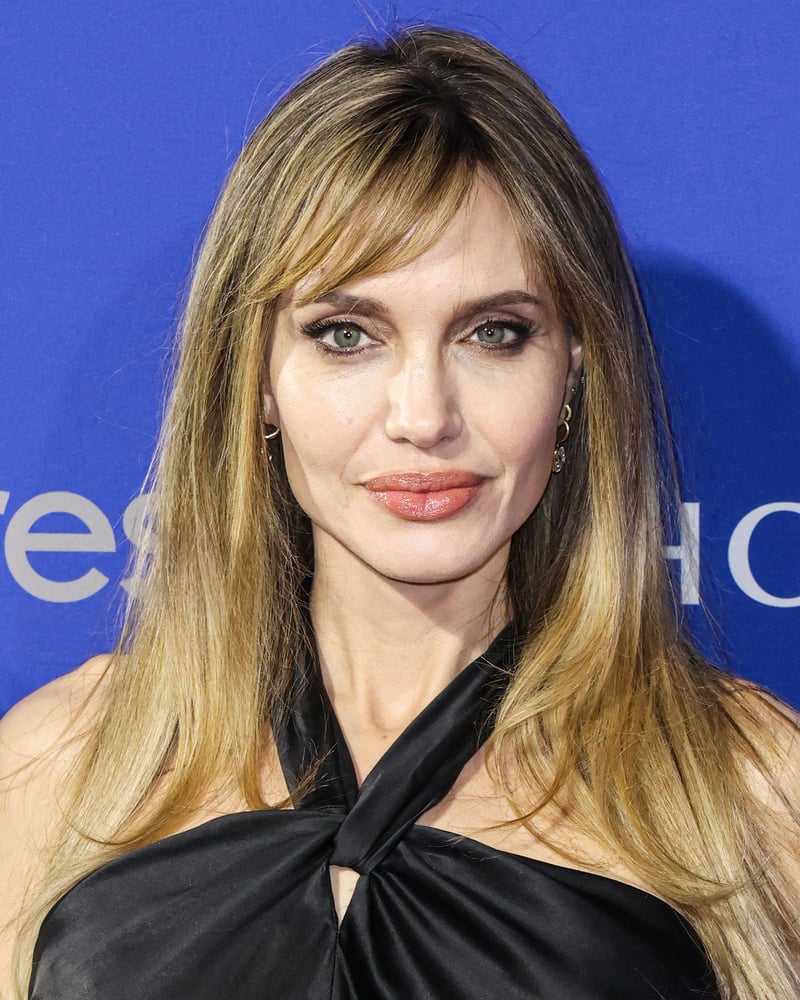 Анджелина Джоли