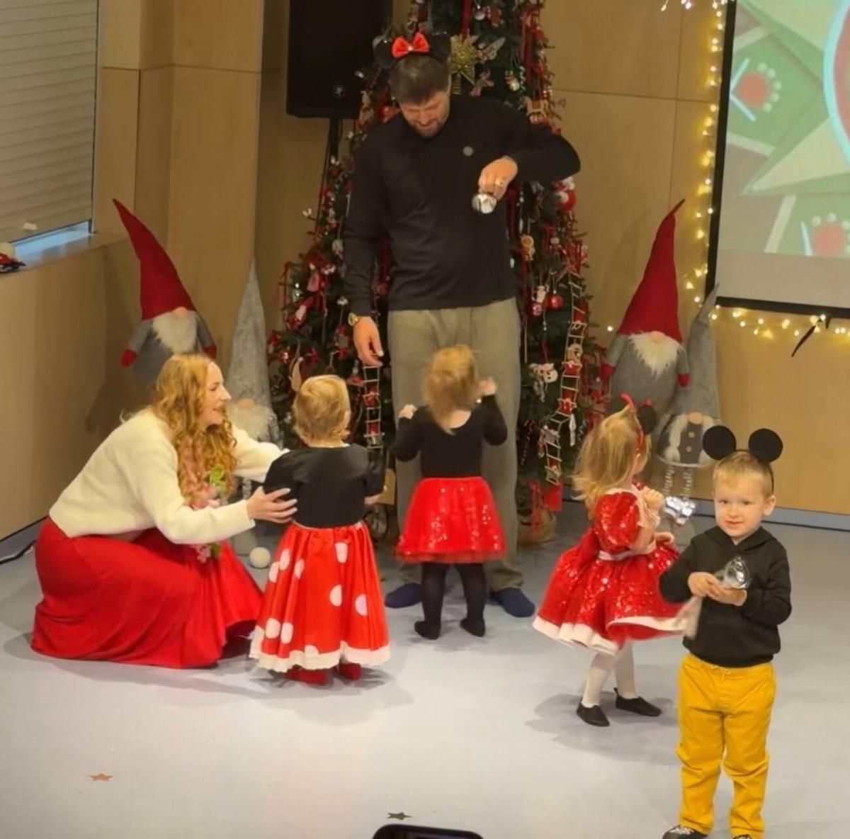 Олександр Усик - танець з донькою Олександр Усик - танець з донькою