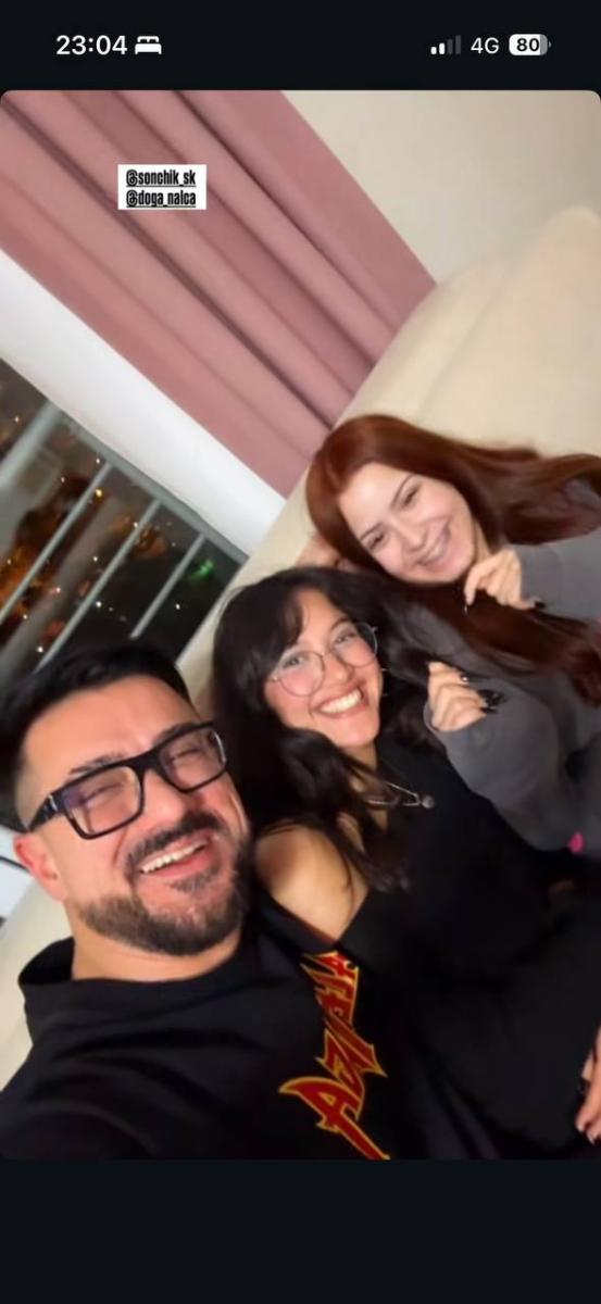 Мурат Налчаджиоглу вывез дочь в Турцию 