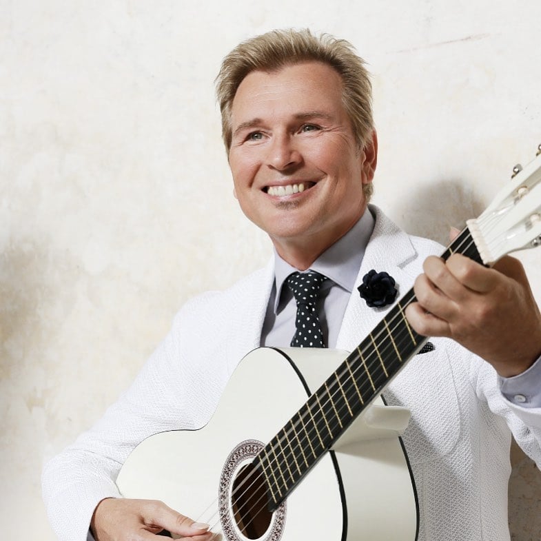 Олександр Малінін співак