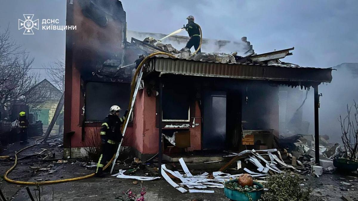 Удар РФ по Київщині 27 грудня