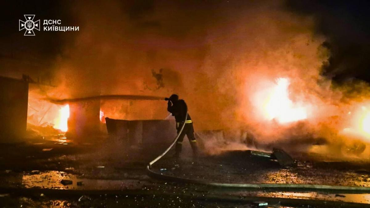 Удар РФ по Київщині 27 грудня