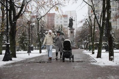 Ожеледиця, сніг та 'мінуси': коли на Україну налетить справжня штормова погода