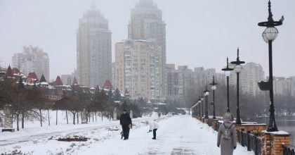 Влупит 8-градусный мороз и будет сыпать снег: в Украину придет настоящая зима