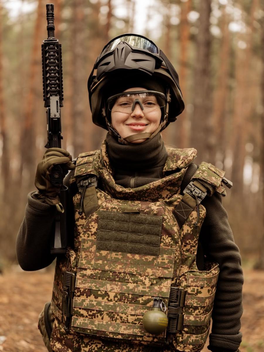 Наталія Нікішина - військова підготовка