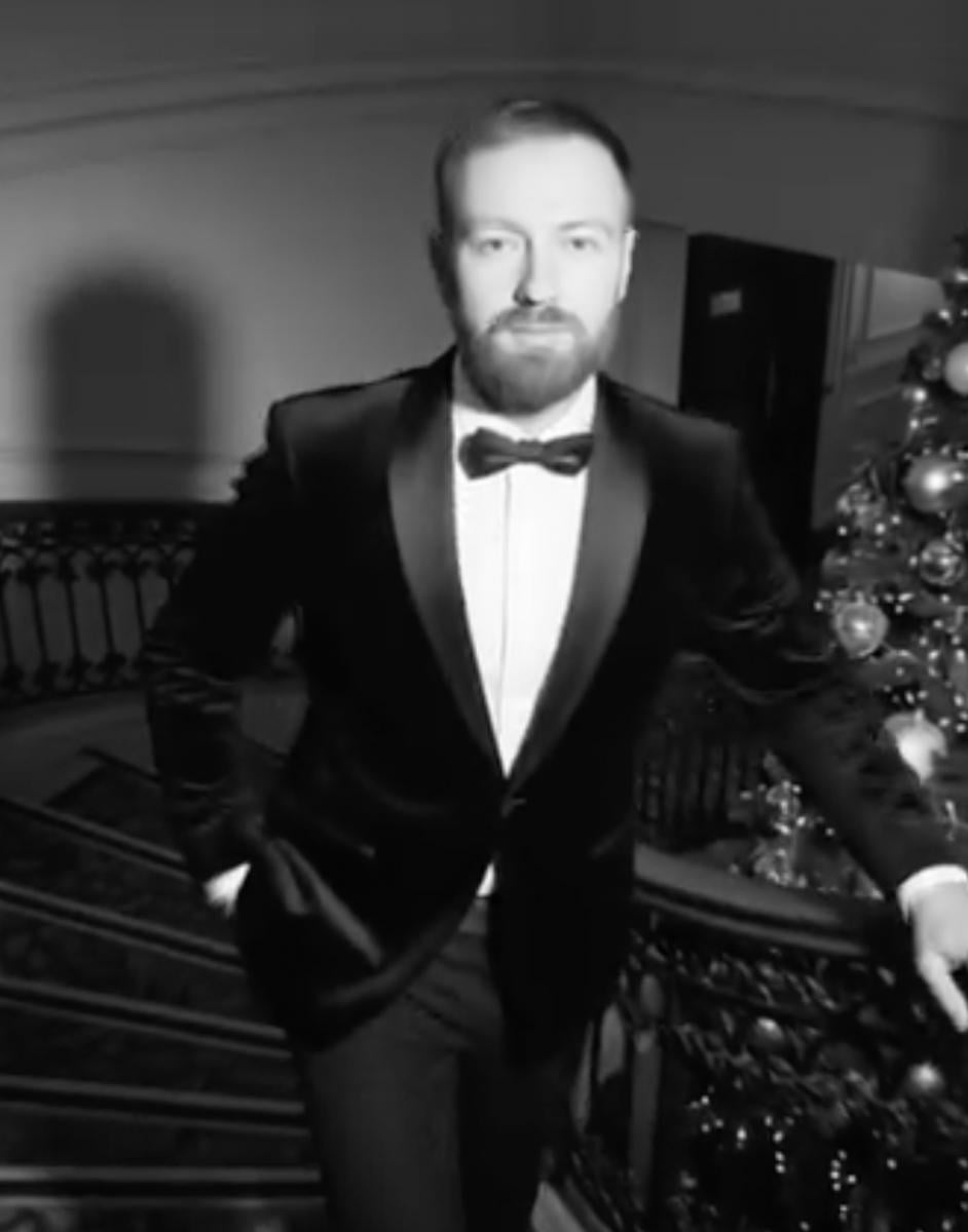 Денис Повалій з'явився в соцмережі 