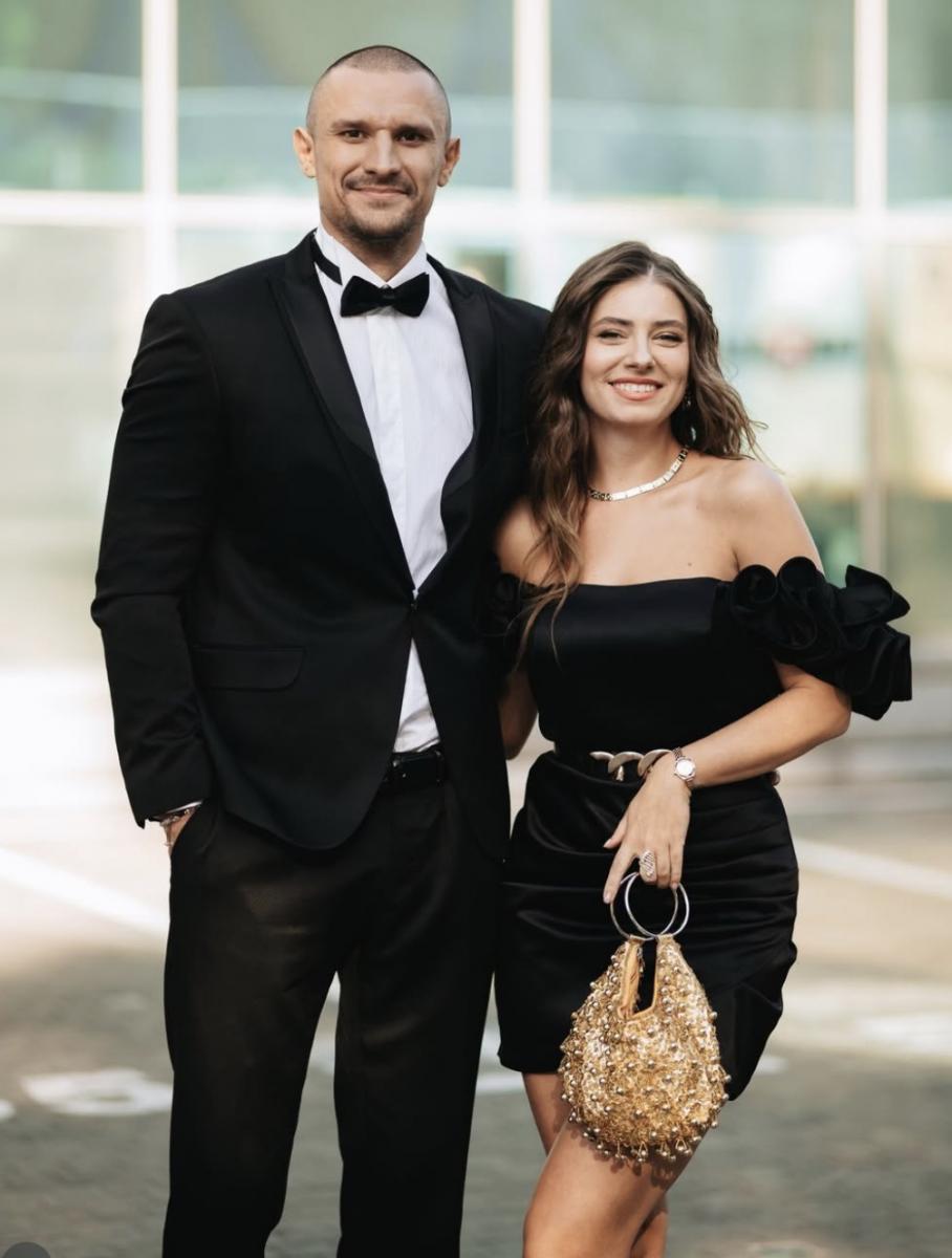 Чим пахне Тарас Цимбалюк: парфуми Папи Римського та унісекс-аромати