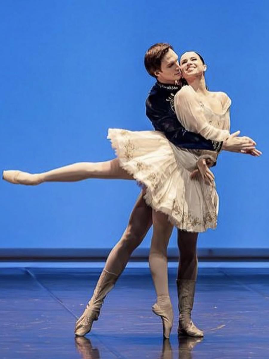 Мацак и Кривоконь выступили в балете россиянина 