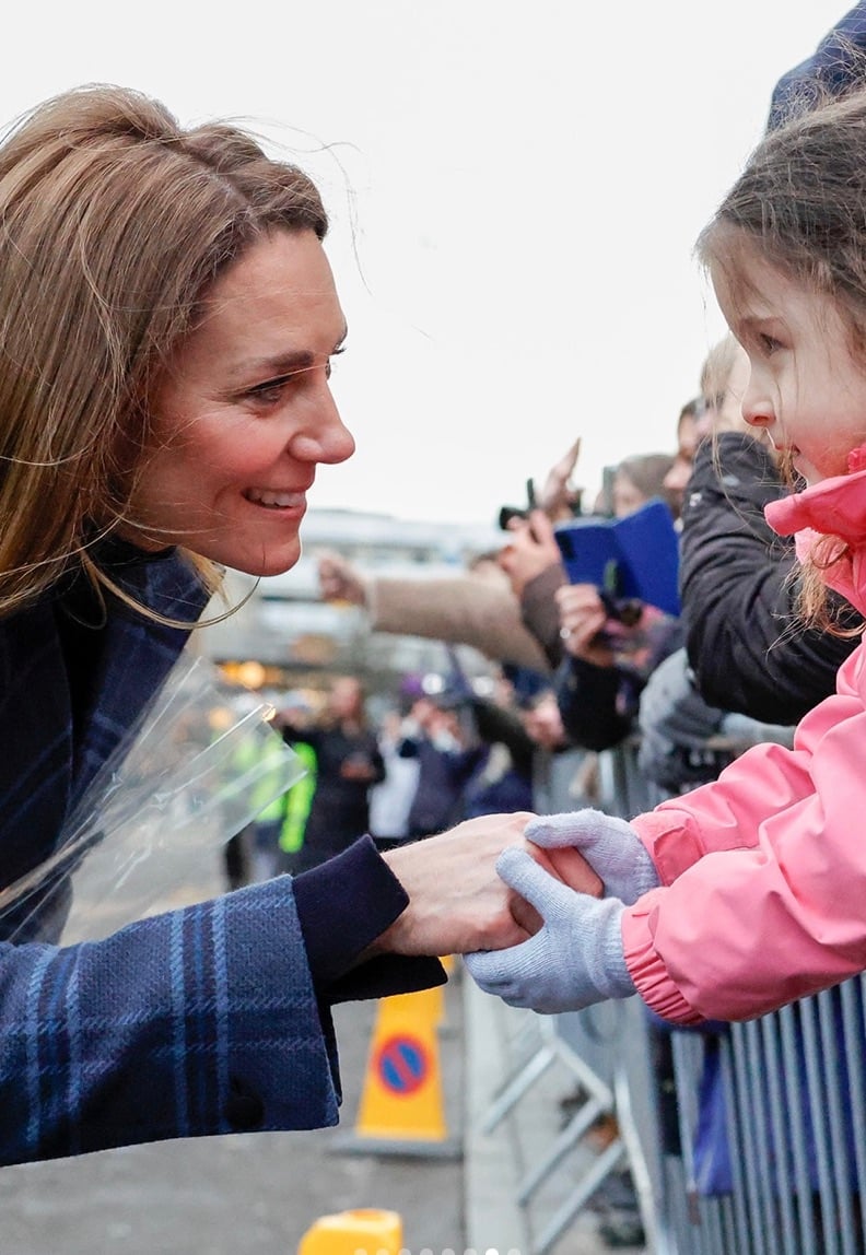 Кейт Миддлтон в пальто собственного дизайна Кейт Миддлтон в пальто собственного дизайна