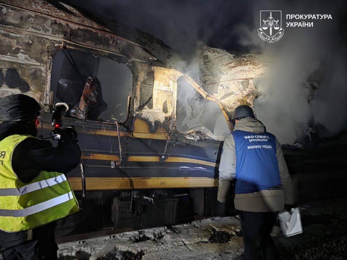 РФ ударила по пассажирскому поезду