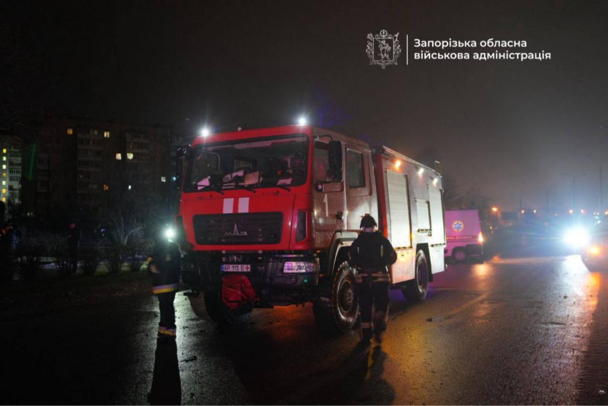 РФ завдала удару по Запоріжжю: спалахнула пожежа, є постраждалі - що відомо