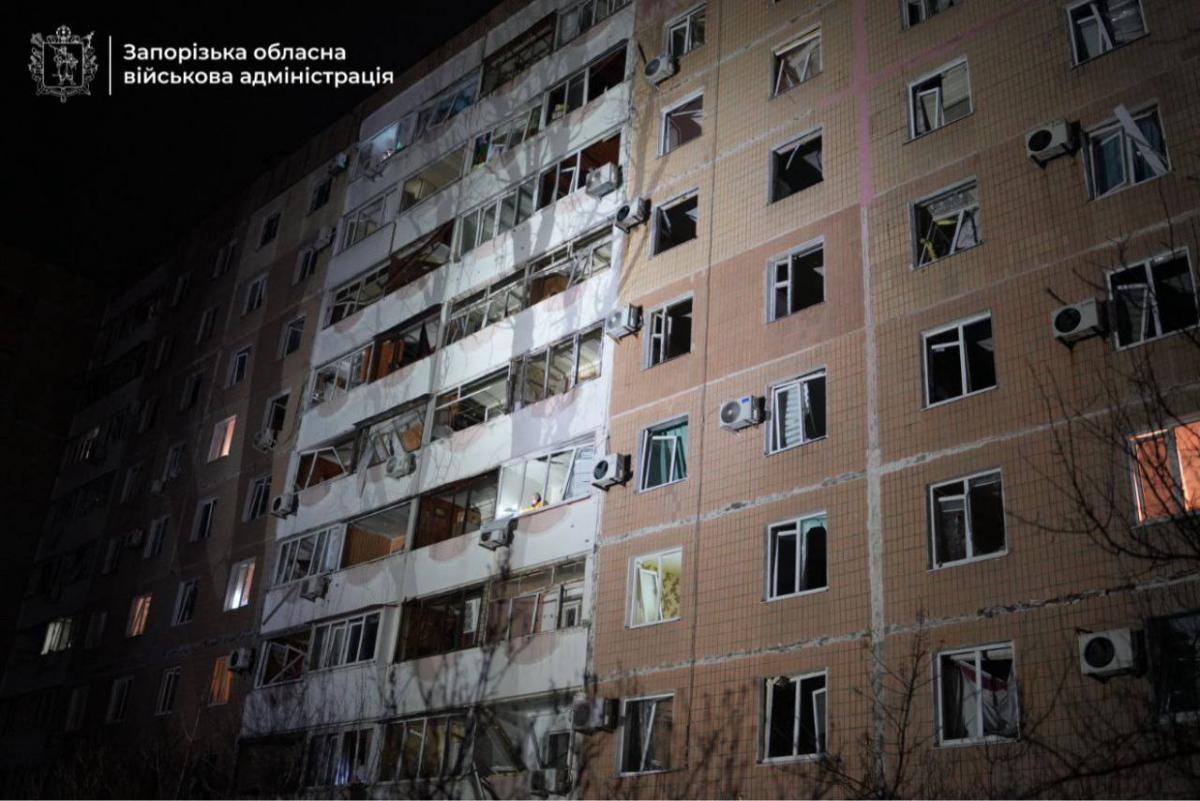 РФ завдала удару по Запоріжжю: спалахнула пожежа, є постраждалі - що відомо