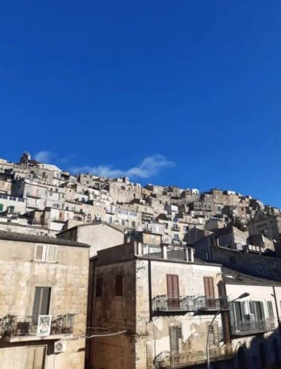 Чоловік відмовився від будинку за 1 євро