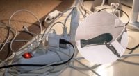 Небезпечна звичка: 5 приладів, які треба вимикати з розетки перед виходом з дому
