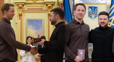 "Холостяк" Александр Терен получил орден от Владимира Зеленского — детали