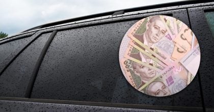 Влетит в копеечку: водителям "светят" штрафы за неправильную тонировку авто