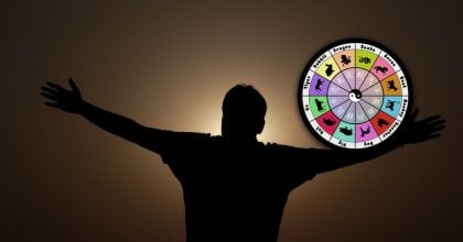 Впереди судьбоносные изменения: каким знакам зодиака суждено достичь успеха