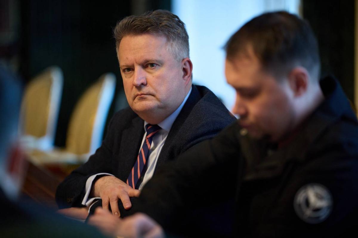 Зеленський зустрівся з українською делегацією перед переговорами з США та РФ