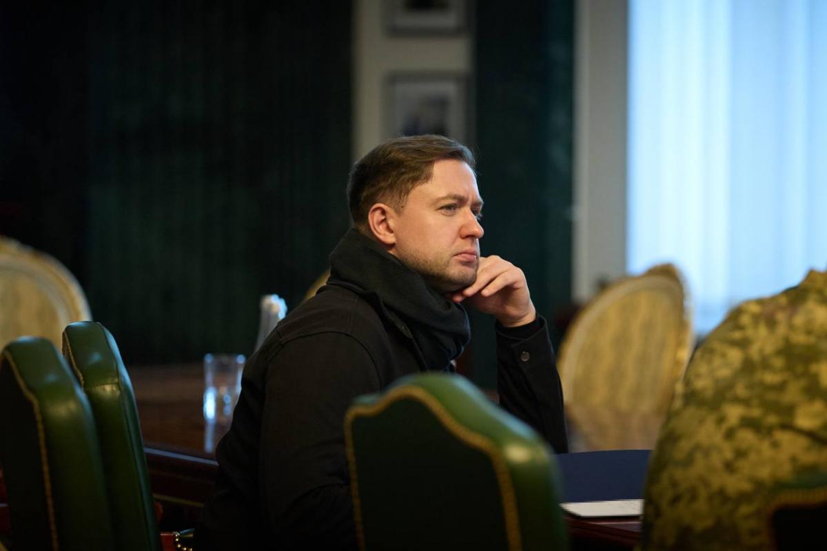 Зеленський зустрівся з українською делегацією перед переговорами з США та РФ