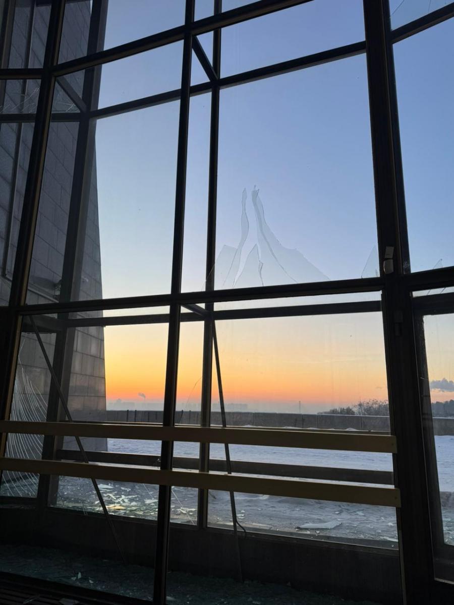 Атака РФ пошкодила музей під монументом "Батьківщина-мати"