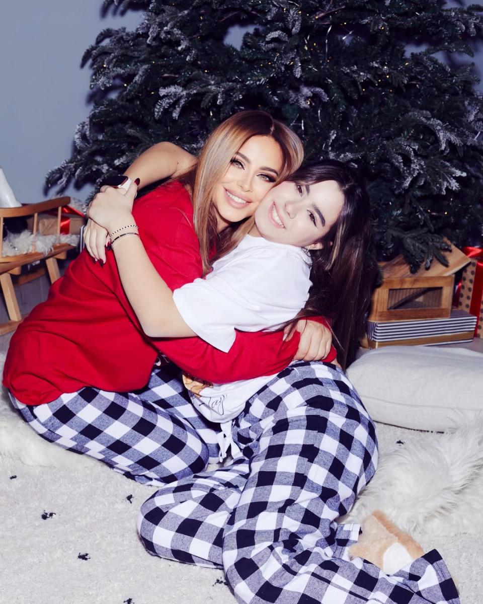 Ані Лорак з дочкою Софією