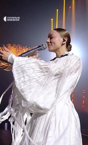 Образ певицы Lelѐka