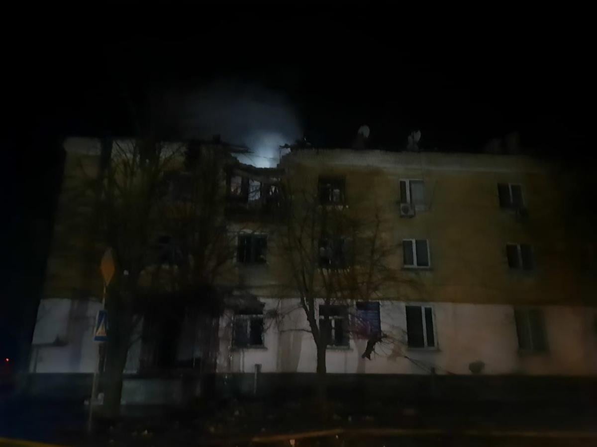 Внаслідок атаки БПЛА під Дніпром постраждали 9 осіб