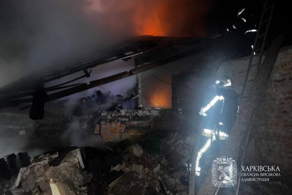 Дрон РФ зруйнував будинок у Богодухові: під завалами загинули троє дітей