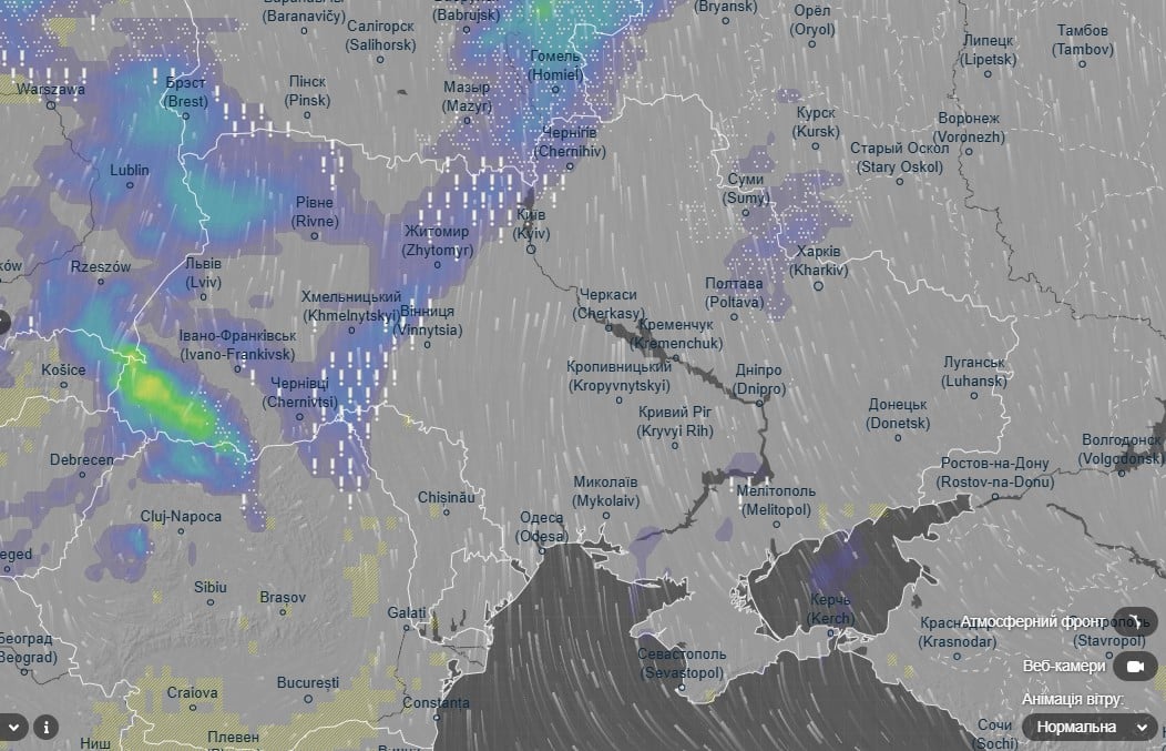 Шквали, сніг та лавини: Україну накриває штормова погода