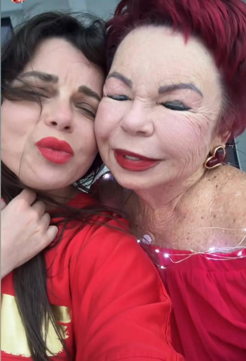 Наташа Корольова своєрідно привітала матір 