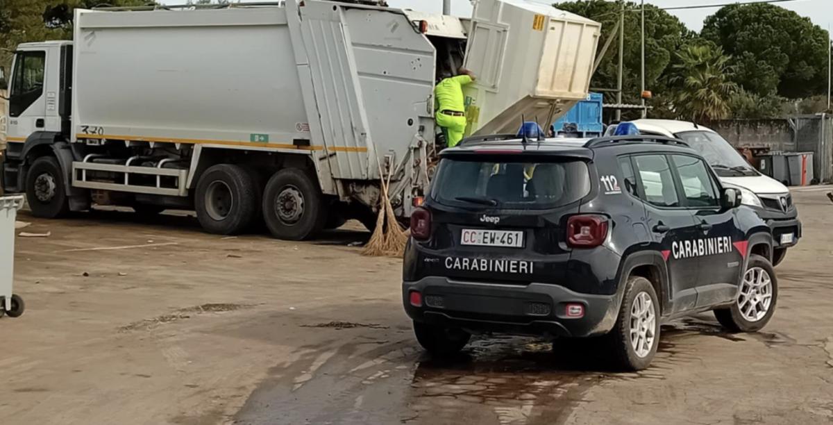 Співробітники поліції шукають золоті злитки на звалищі