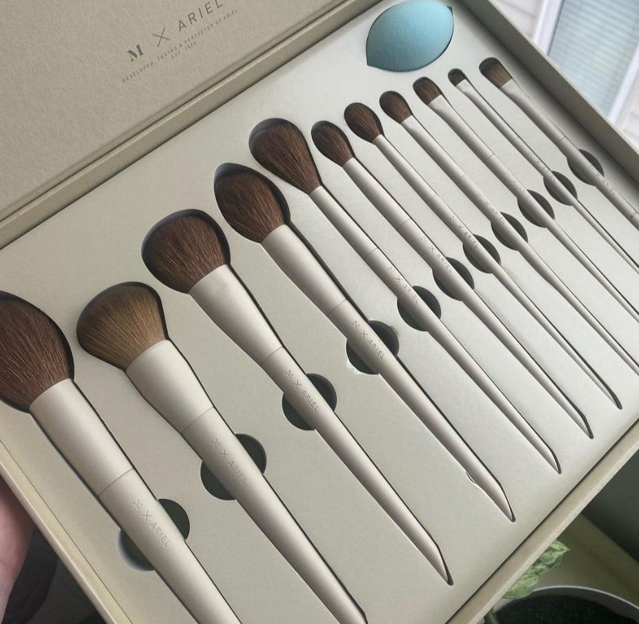 Пензлі для макіяжу Пензлі для макіяжу