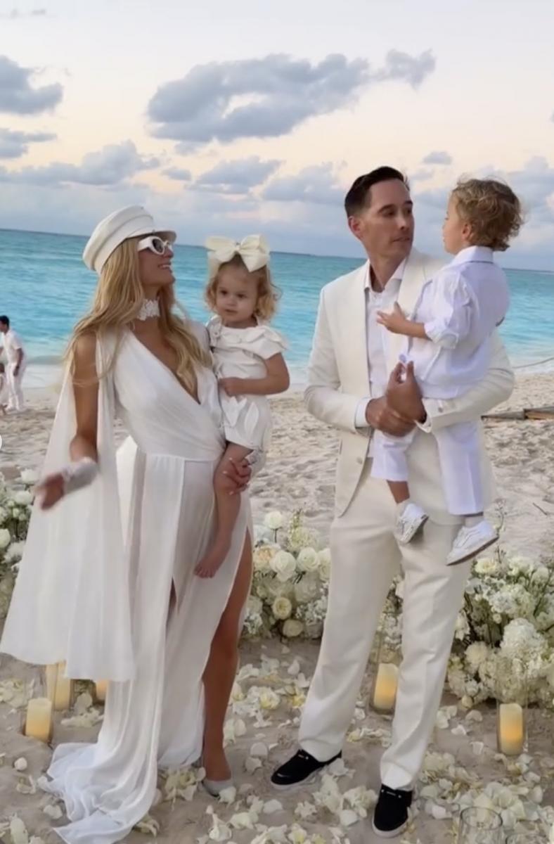 Светская дива Перис Хилтон снова пойдет замуж Светская дива Перис Хилтон снова пойдет замуж