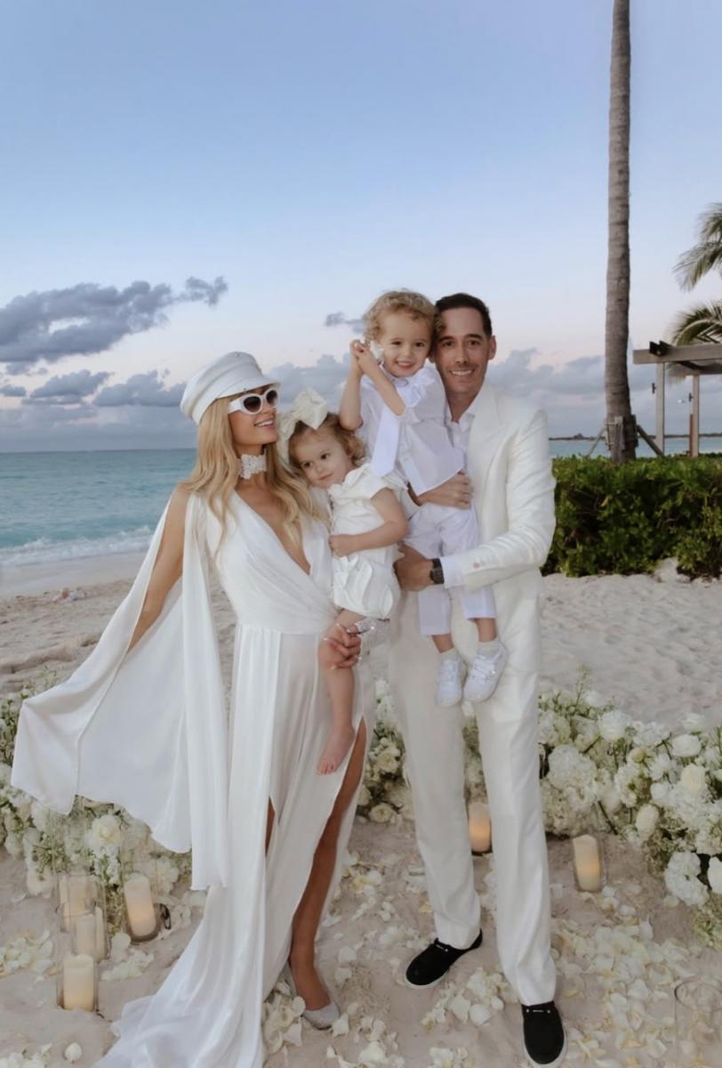 Светская дива Перис Хилтон снова пойдет замуж Светская дива Перис Хилтон снова пойдет замуж