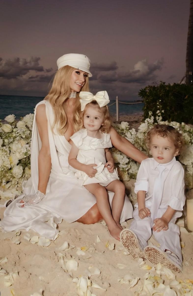 Светская дива Перис Хилтон снова пойдет замуж Светская дива Перис Хилтон снова пойдет замуж