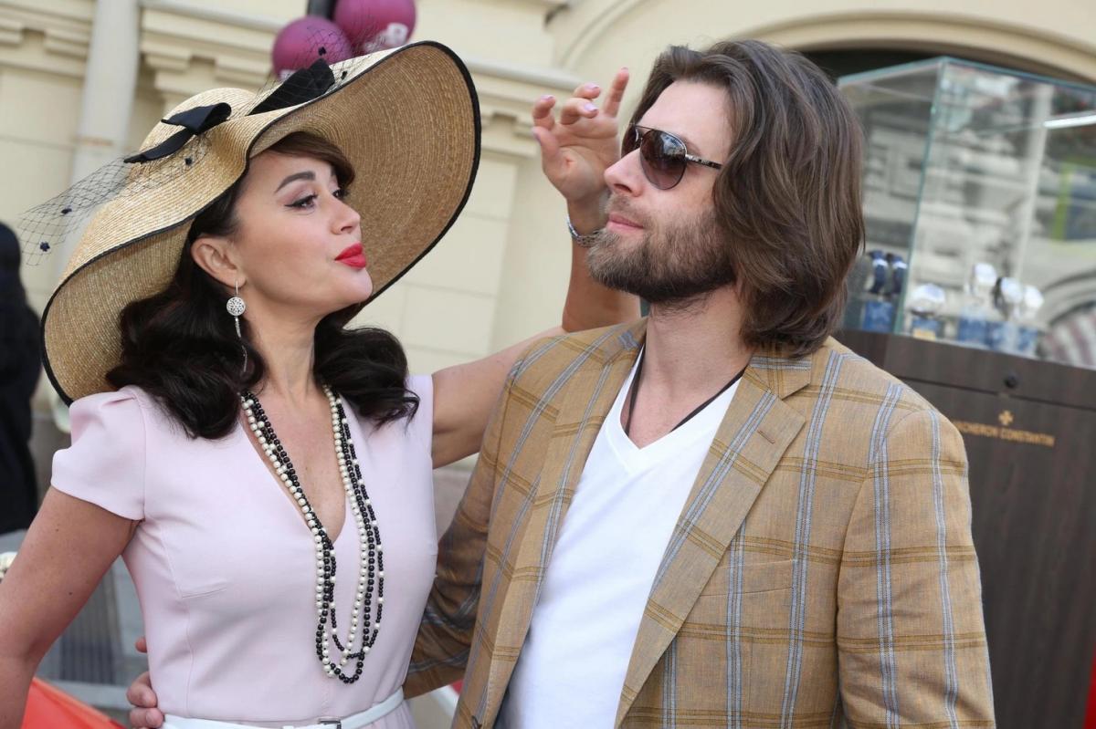 Чернышев собирается быть верен актрисе всю жизнь Чернышев собирается быть верен актрисе всю жизнь