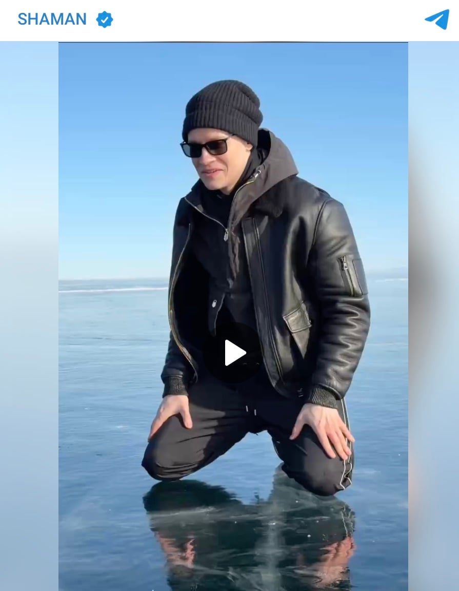 Путинист Шаман удивил поступком Путинист Шаман удивил поступком