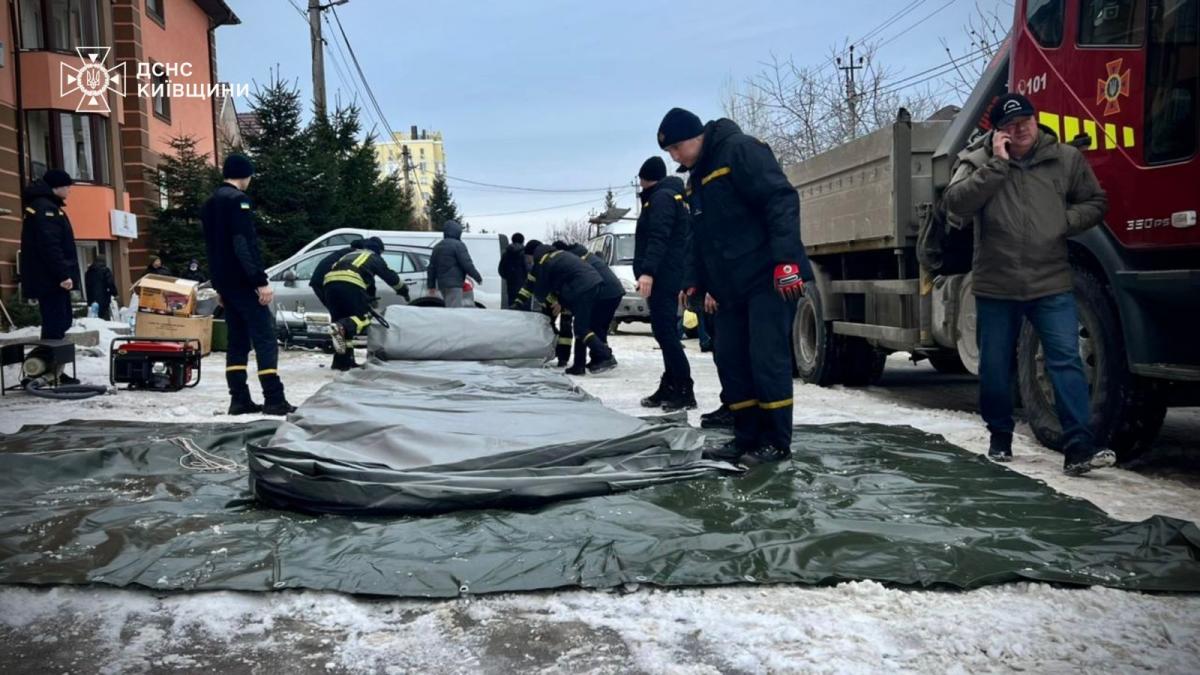 Ліквідація наслідків атаки РФ на Київщину 22 лютого