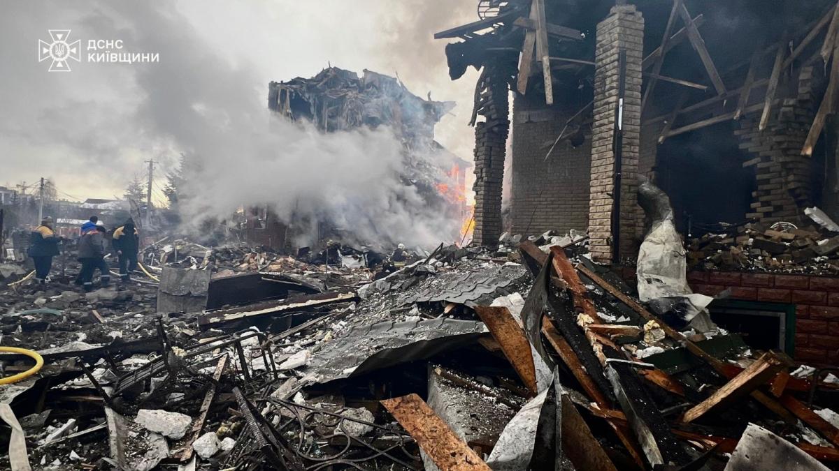 Ліквідація наслідків атаки РФ на Київщину 22 лютого