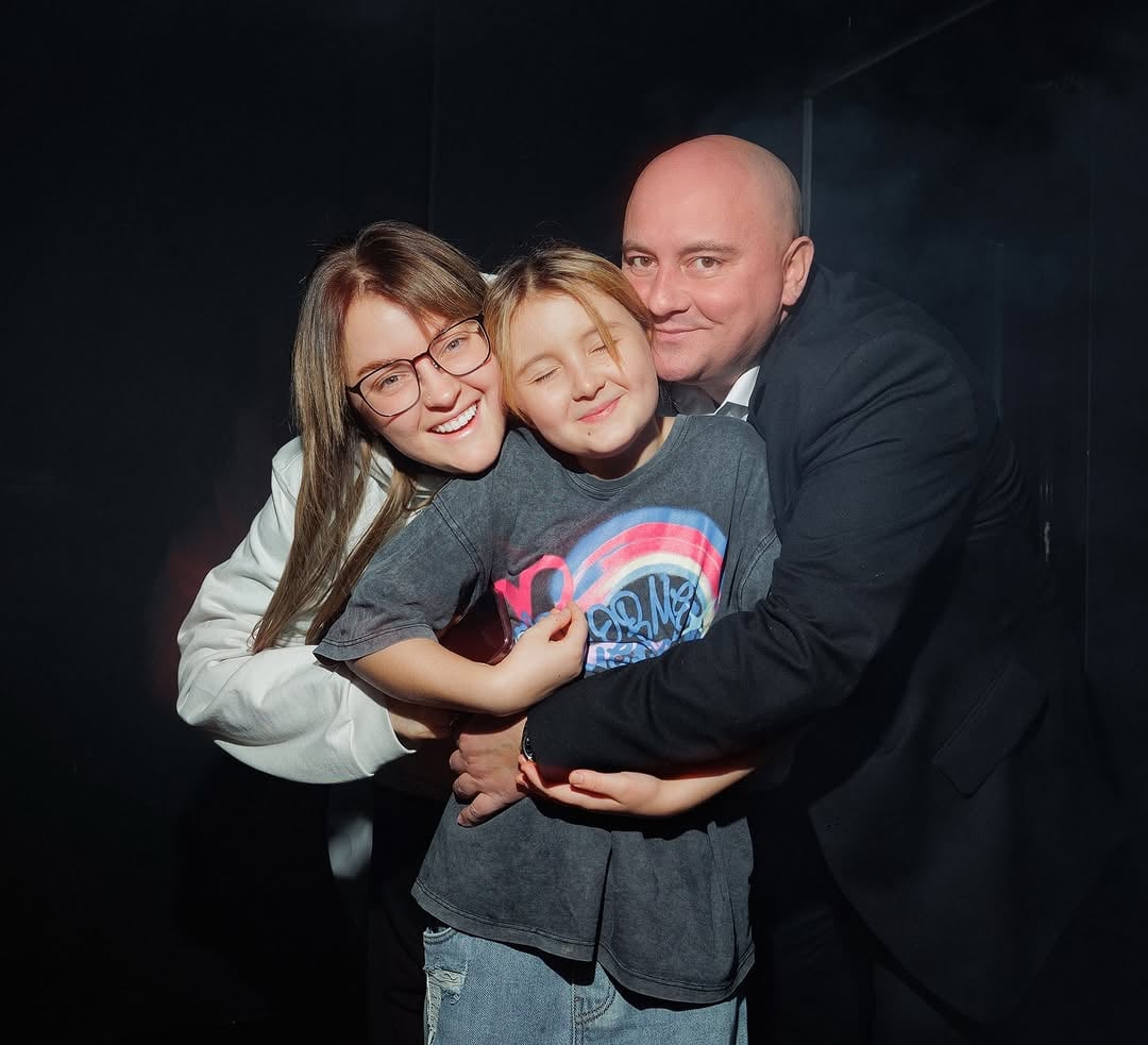 Юрий и Виктория Ткач с дочерью