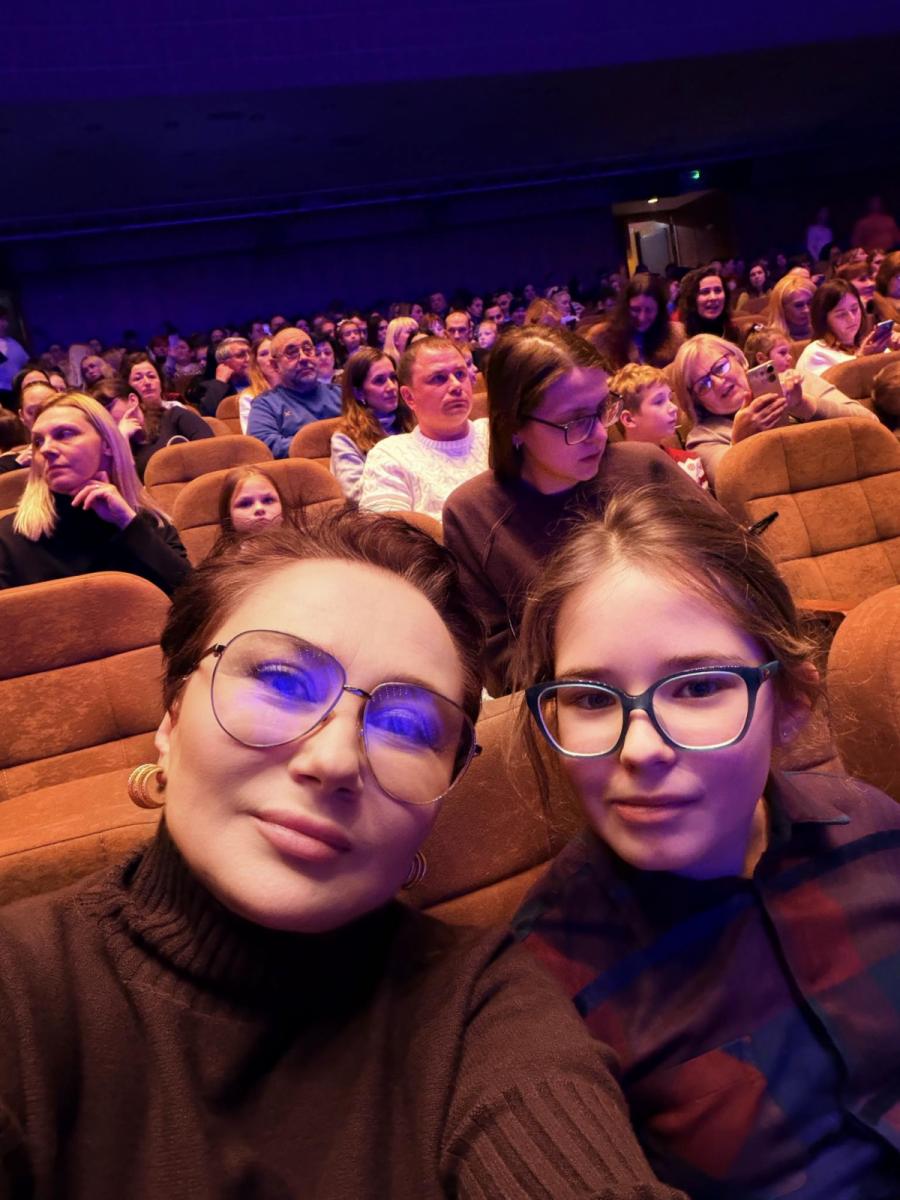 Олена Мозгова з дочкою