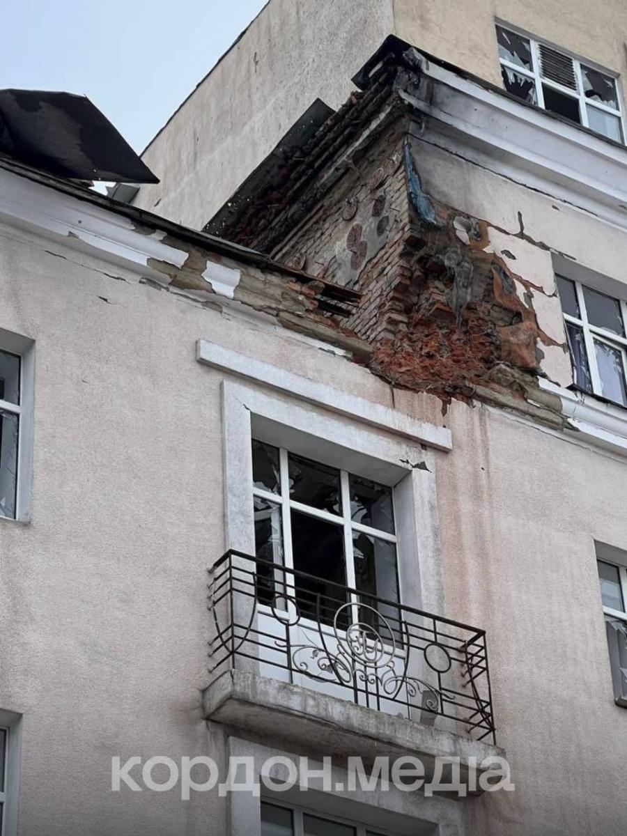 Удар по отелю в Сумах 27 февраля Удар по отелю в Сумах 27 февраля