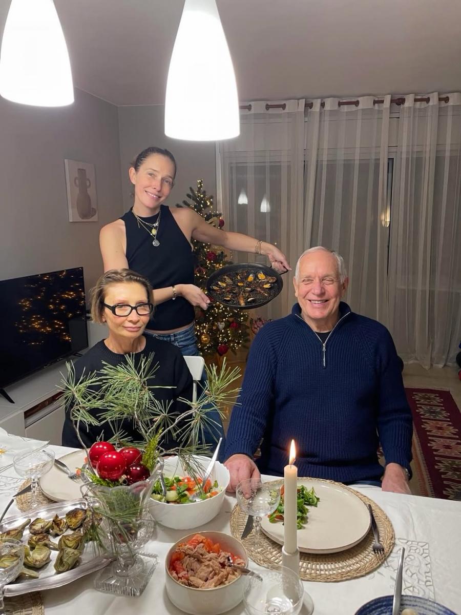 Катерина Осадча з батьками