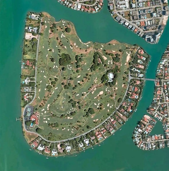 Остров Индиан-Крик называют "Бункером миллиардеров"