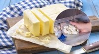 Чи можна насправді зберігати вершкове масло у морозилці: відповідь знають одиниці