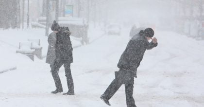 Сильний вітер та ожеледиця: на Тернопільщині очікується справжня негода